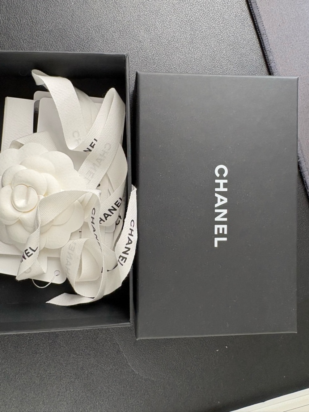 CHANEL Cardholder caviar Leather - Picture 6 of 6